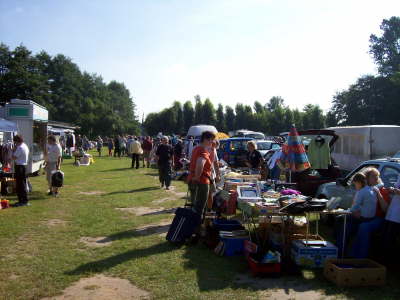 Flohmarkt 44